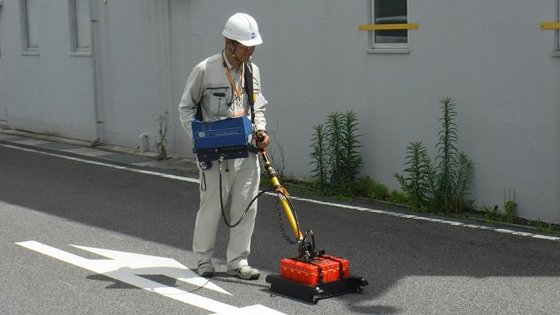 地中レーダー探査